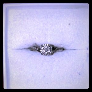 1/5 carrot diamond ring 7.5 size